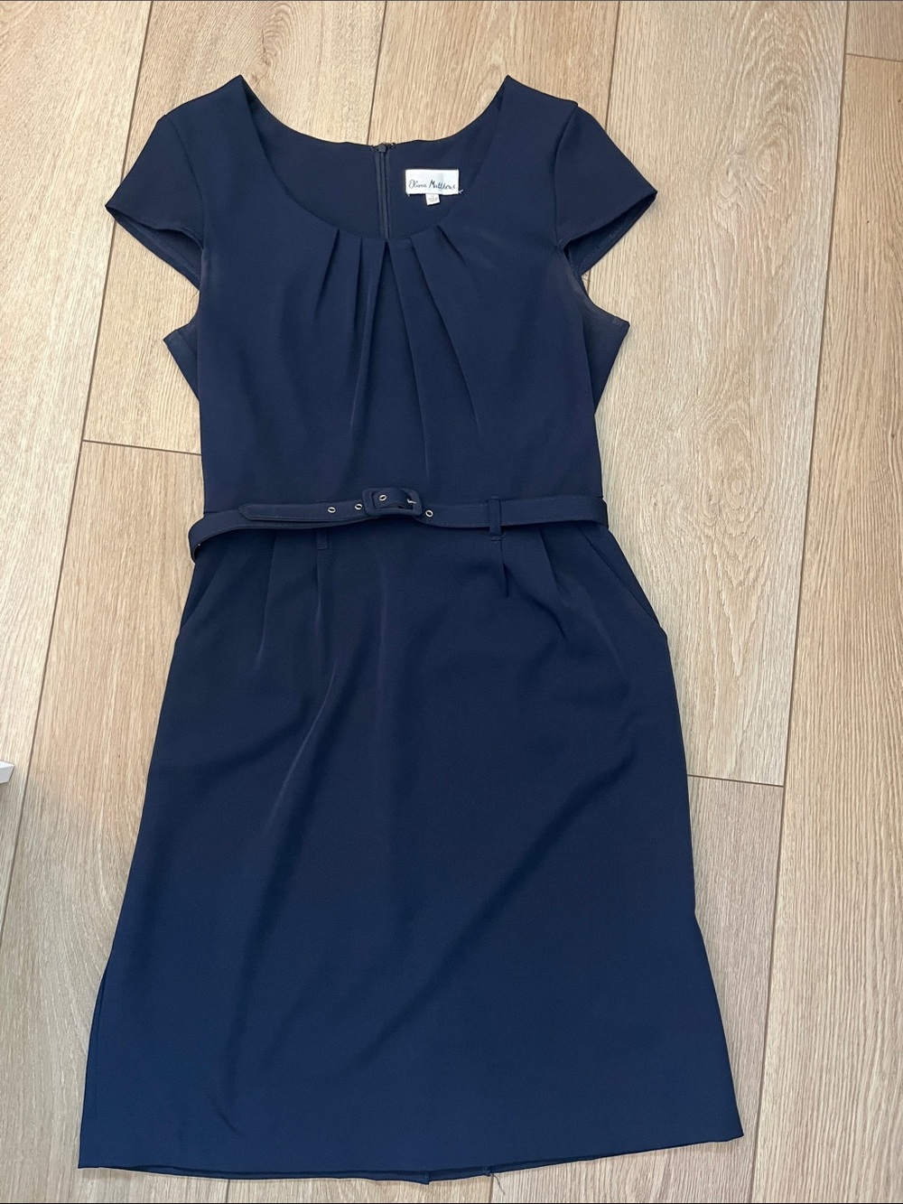 Olivia Matthews Navy Pleated Cap-Sleeve Sheath Dress with Belt